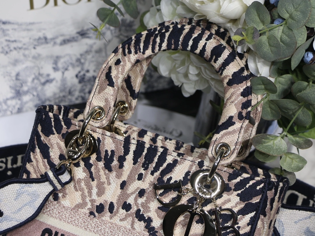 MOMO- high quality version M0565OJAI-M884 item：C-B350B1312C