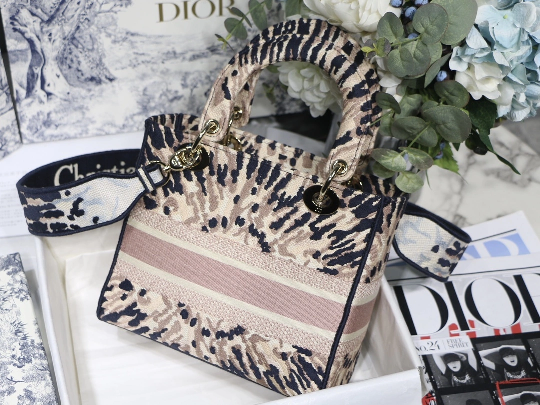 MOMO- high quality version M0565OJAI-M884 item：C-B350B1312C