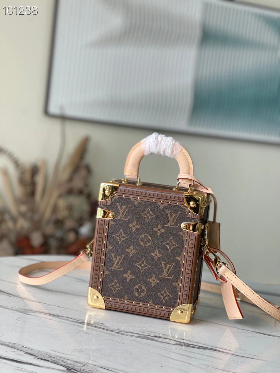 MOMO- high quality version M10079 the Camera Box item：B-B000J2406C