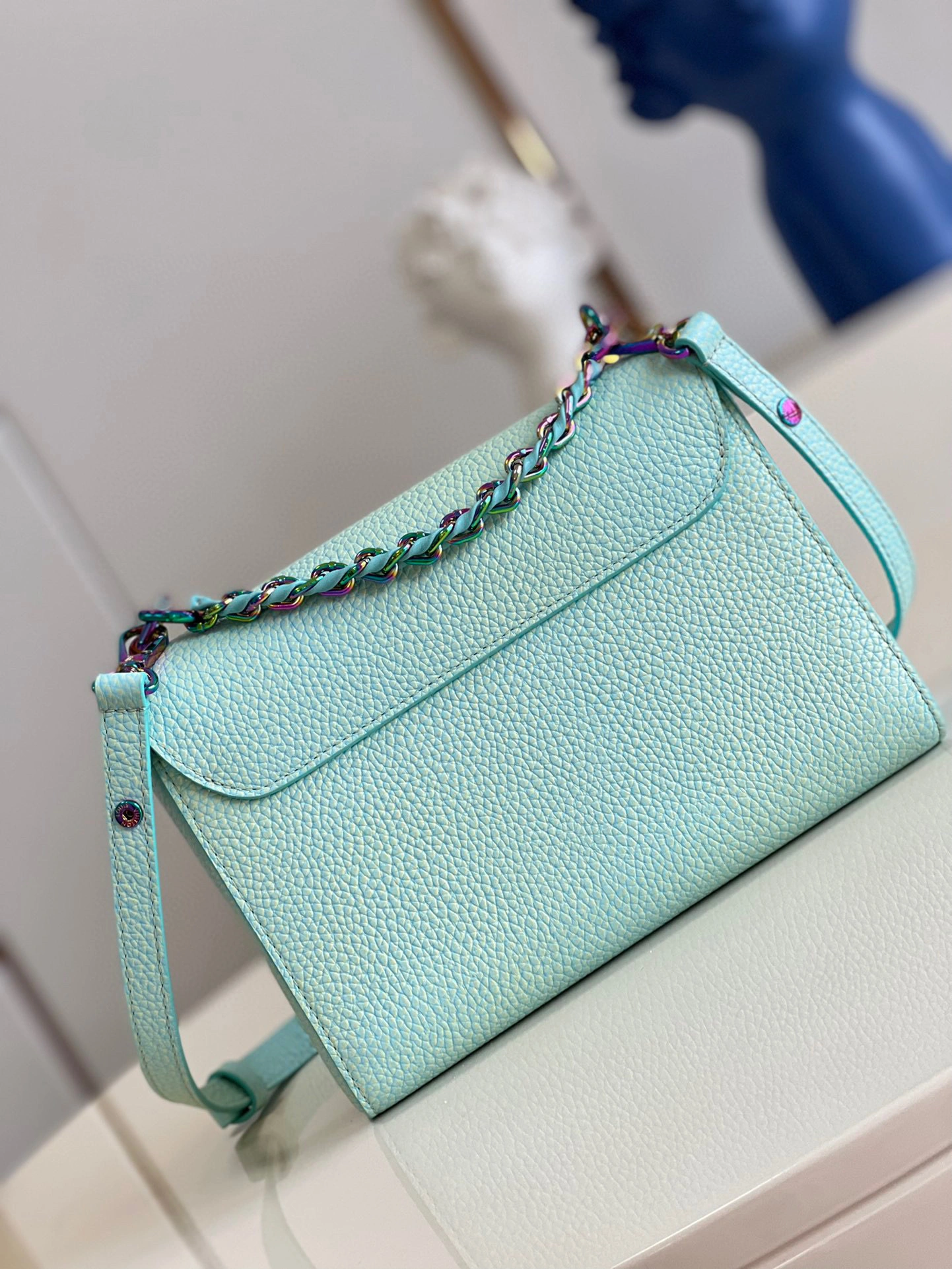 MOMO- high quality version M20694 Twist cowhide item：B-B598K0910C