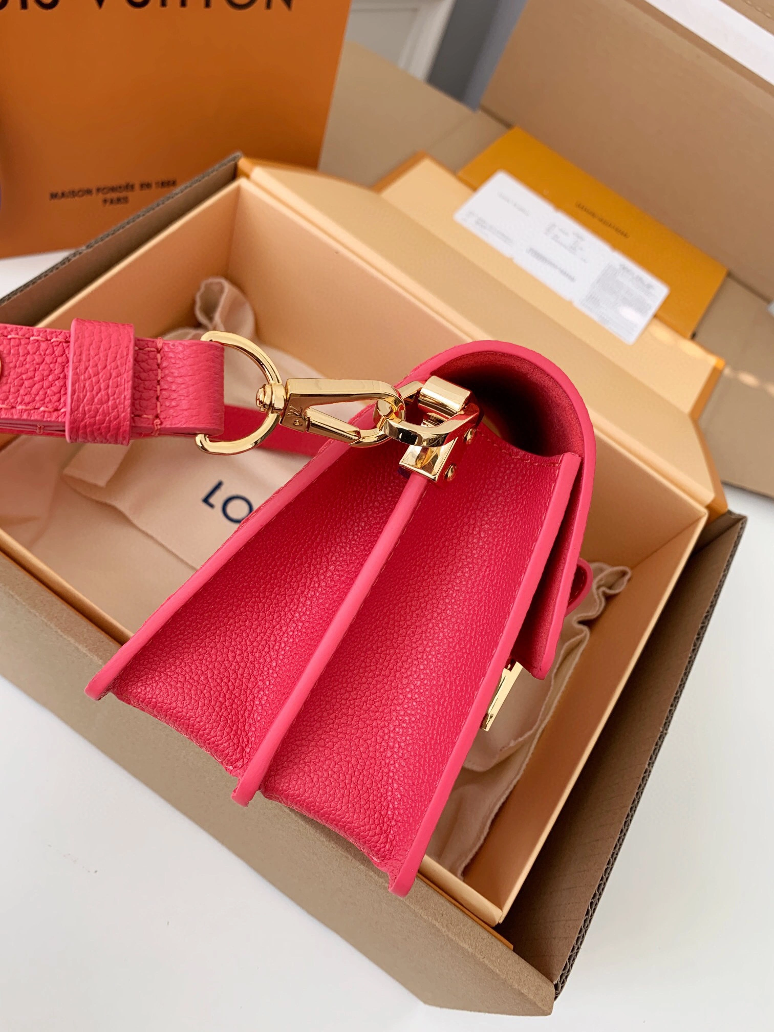 MOMO- high quality version M20747 DAUPHINE calfskin item：B-B000K1822C