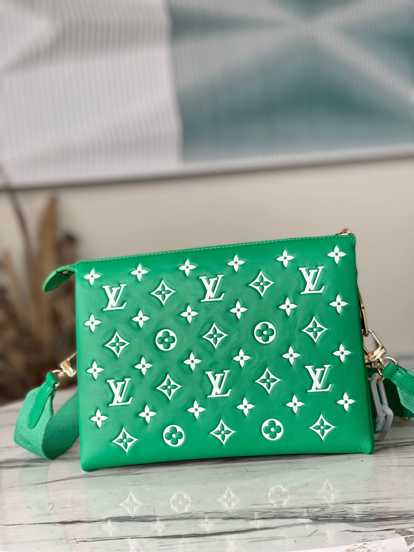 MOMO- high quality version M20760 Coussin item：B-B000G2932C