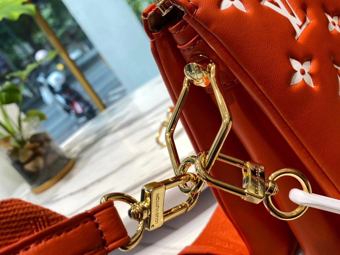 MOMO- high quality version M20761 COUSSIN item：B-B564G3015C