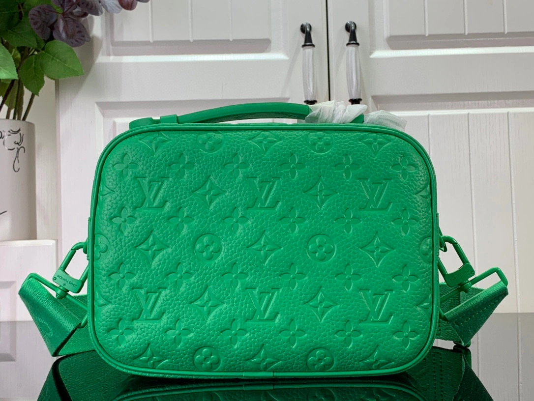 MOMO- high quality version M20904 S-Lock item：B-B063J1711C