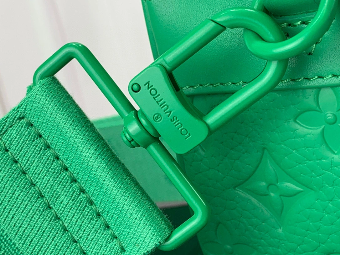 MOMO- high quality version M20904 S-Lock item：B-B063J1711C