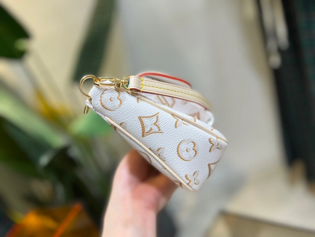 MOMO- high quality version M20920 BUCI item：B-B184I0702C