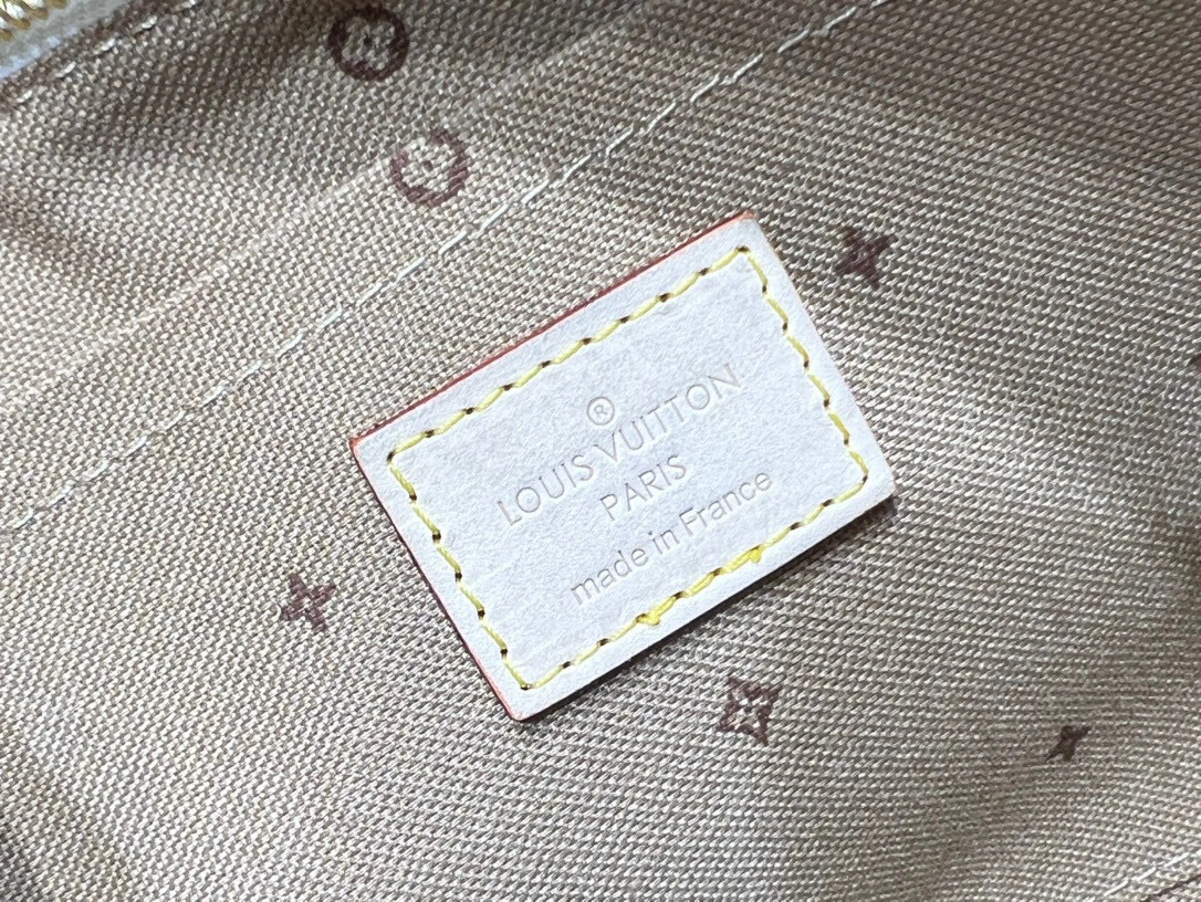 MOMO- high quality version M20920 BUCI item：B-B184I0702C