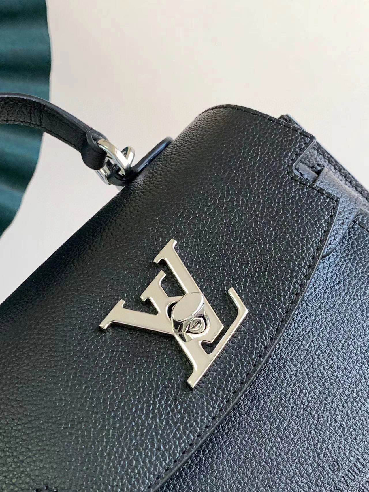 MOMO- high quality version M20997 Lockme Ever item：B-B106K0524C
