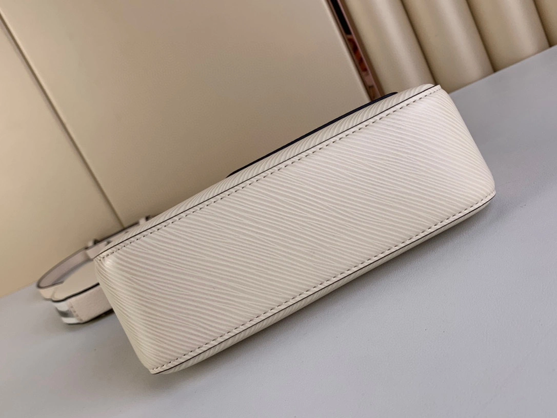&MOMO- high quality version M20999 Marellini item：C-B000A1424C