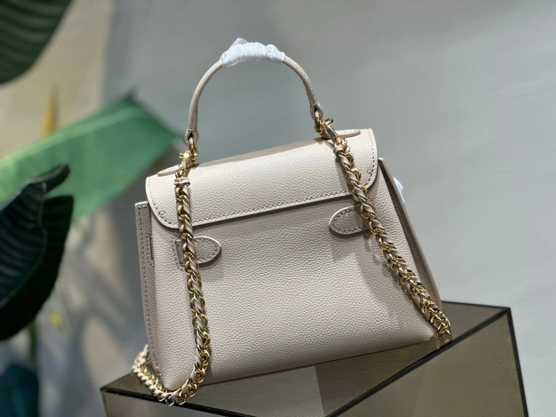MOMO- high quality version M21052 LOCKME EVER cowhide item：B-B202K1011C