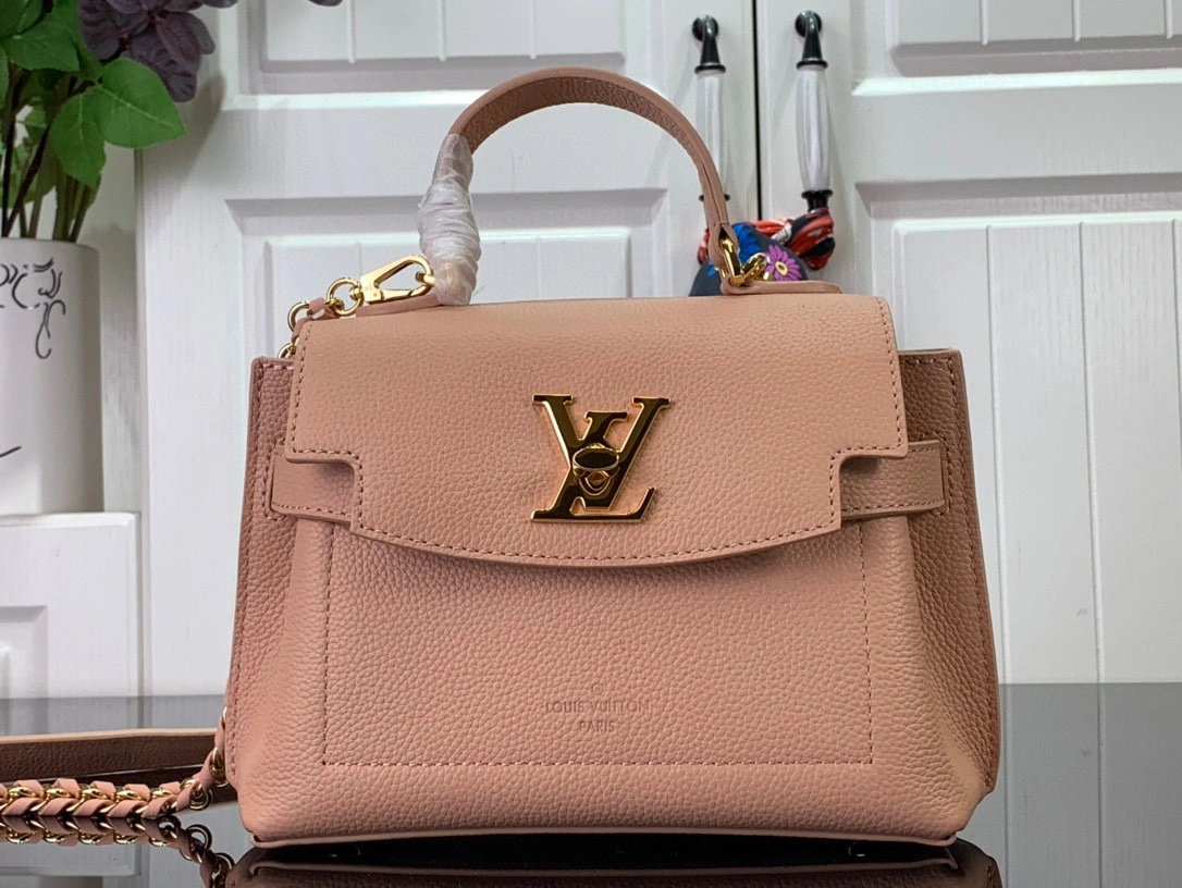 &MOMO- high quality version M21088 Lockme Ever cowhide item：B-B063K1012C