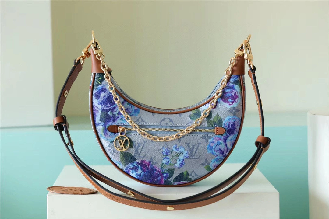 MOMO- high quality version M21183 LOOP item：B-B063J1715C