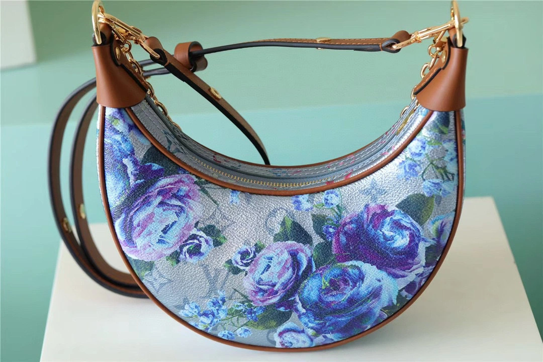 MOMO- high quality version M21183 LOOP item：B-B063J1715C