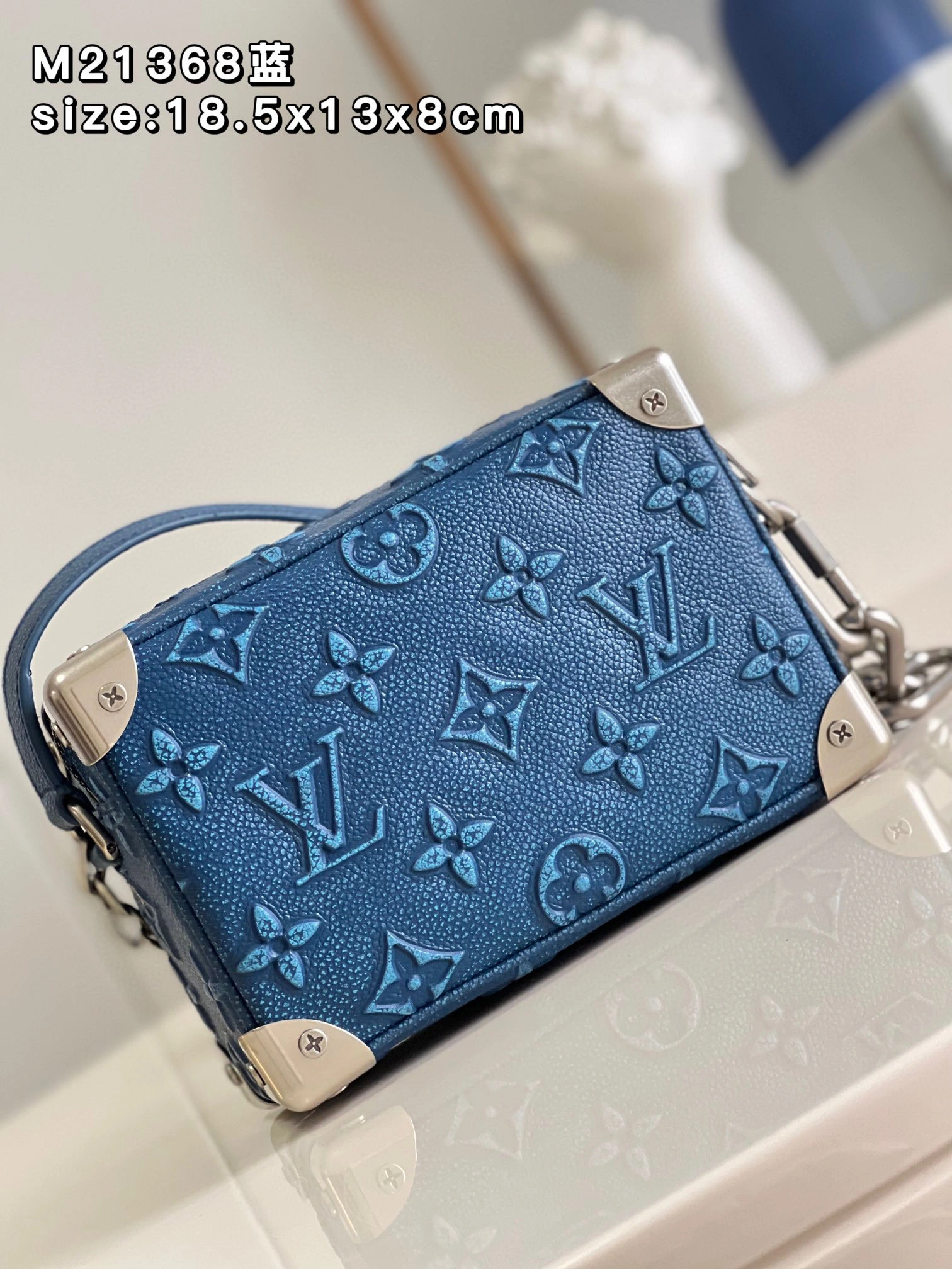 MOMO- high quality version M21368 Mini Soft Trunk cowhide item：B-B180K1902C