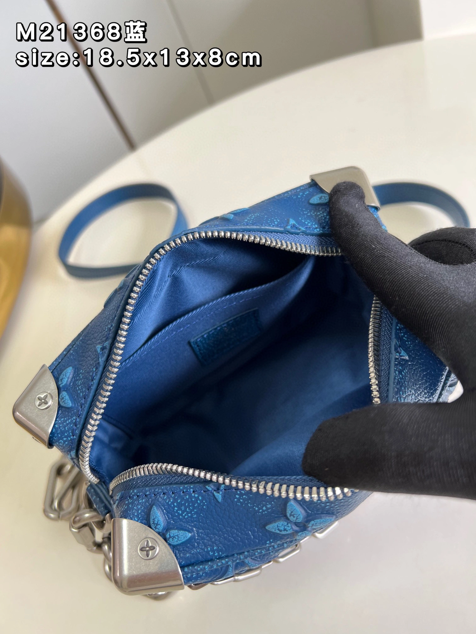 MOMO- high quality version M21368 Mini Soft Trunk cowhide item：B-B180K1902C
