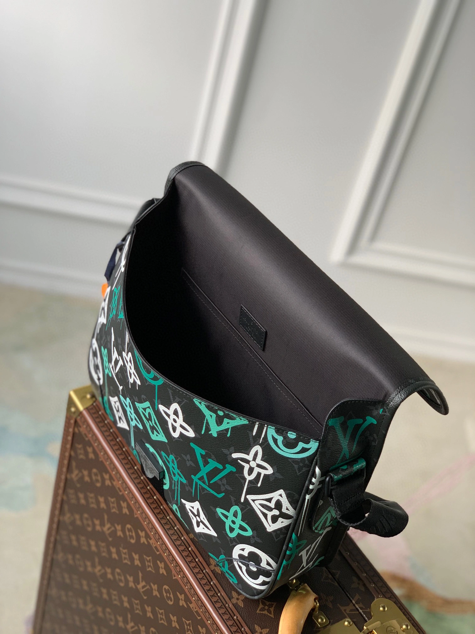 MOMO- high quality version M21394 ARCHY item：B-B000L0820C