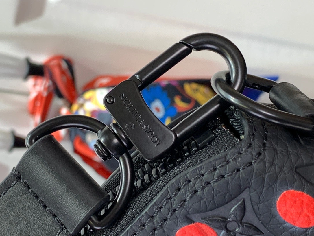 MOMO- high quality version M21676 Lock item：C-B063A3104C