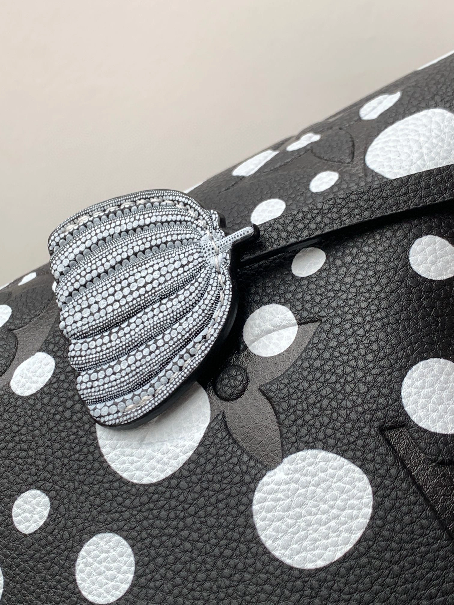 MOMO- high quality version M21753 item：C-B000A3111C