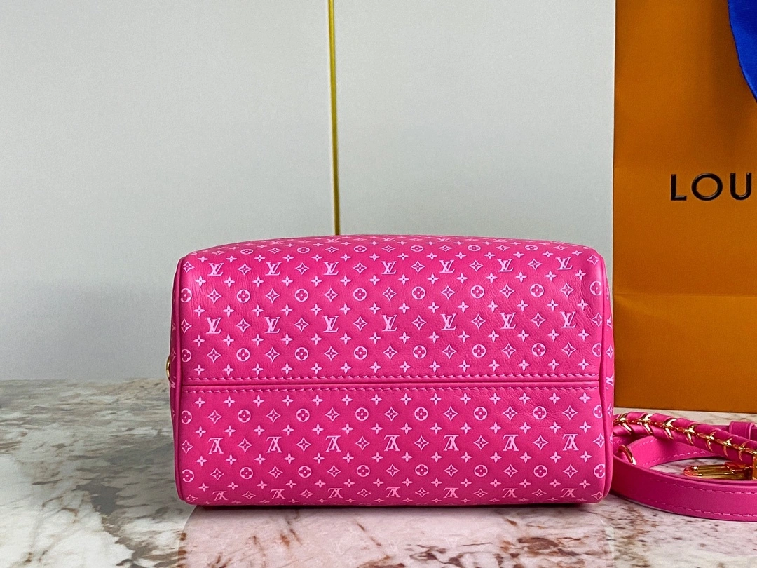 MOMO- high quality version M22286 speedy item：C-B000C2708C