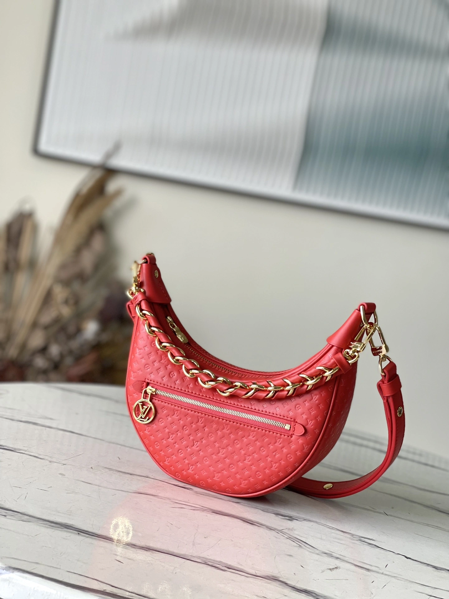 MOMO- high quality version M22594 Loop item：C-B000C1804C