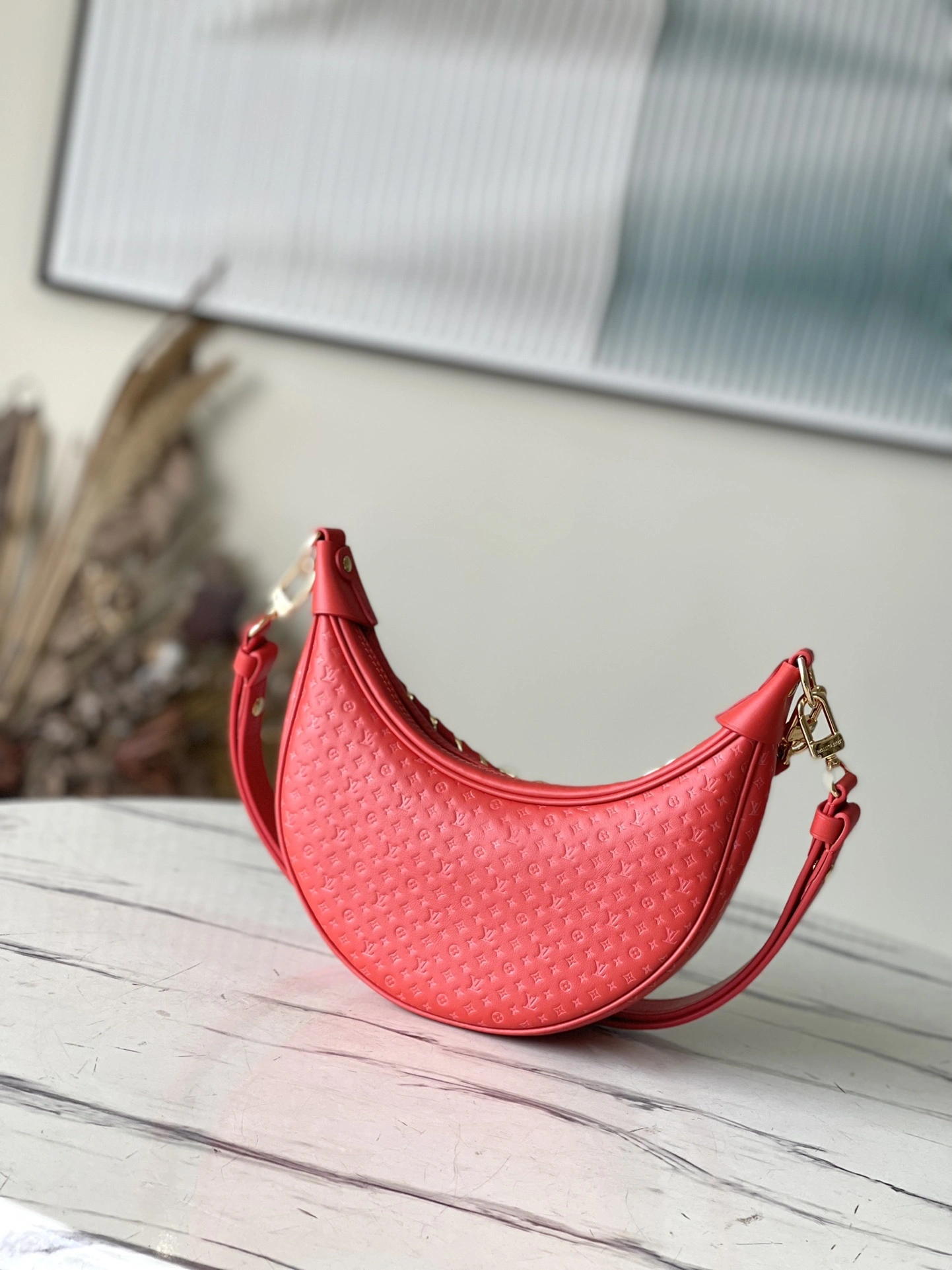 MOMO- high quality version M22594 Loop item：C-B000C1804C