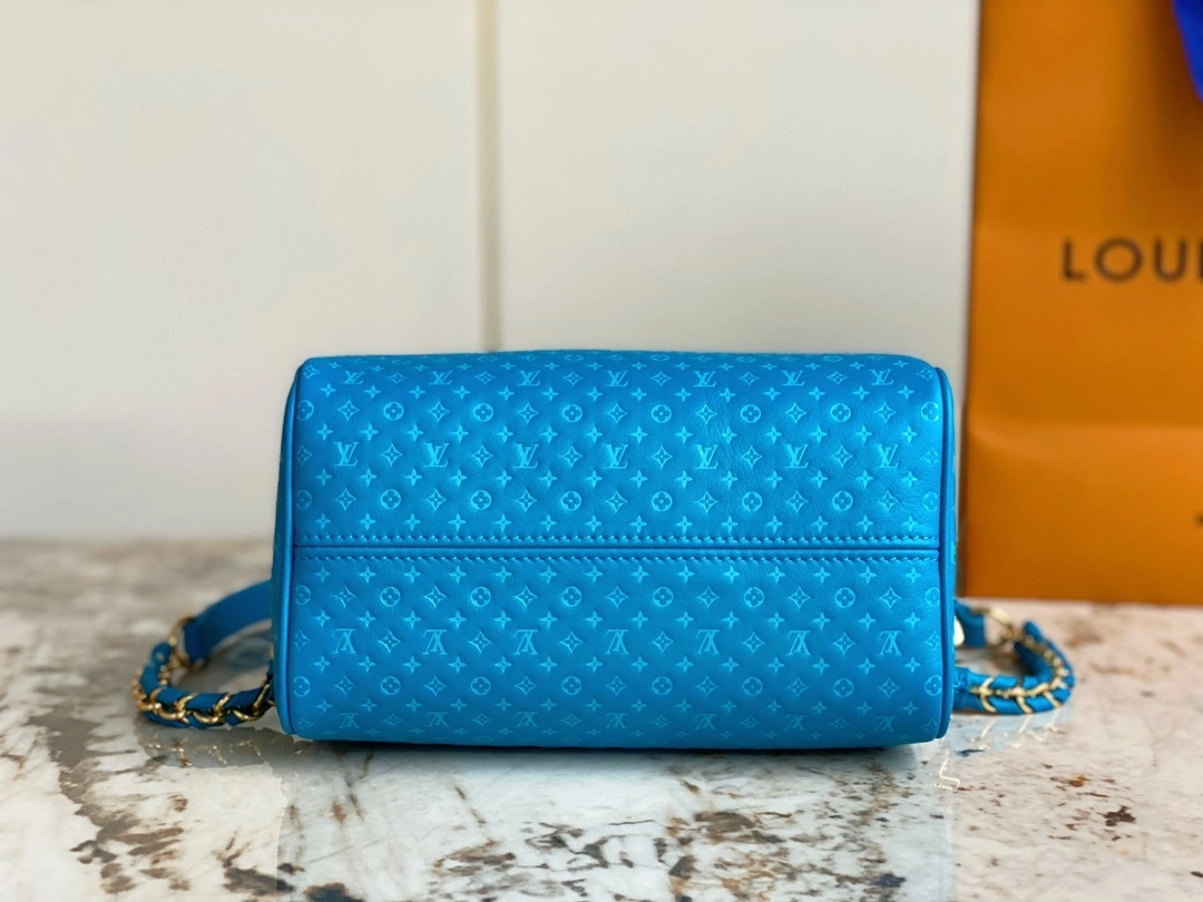 MOMO- high quality version M22596 speedy item：C-B000C2707C