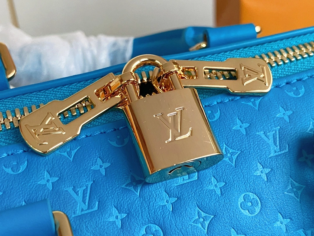 MOMO- high quality version M22596 speedy item：C-B000C2707C