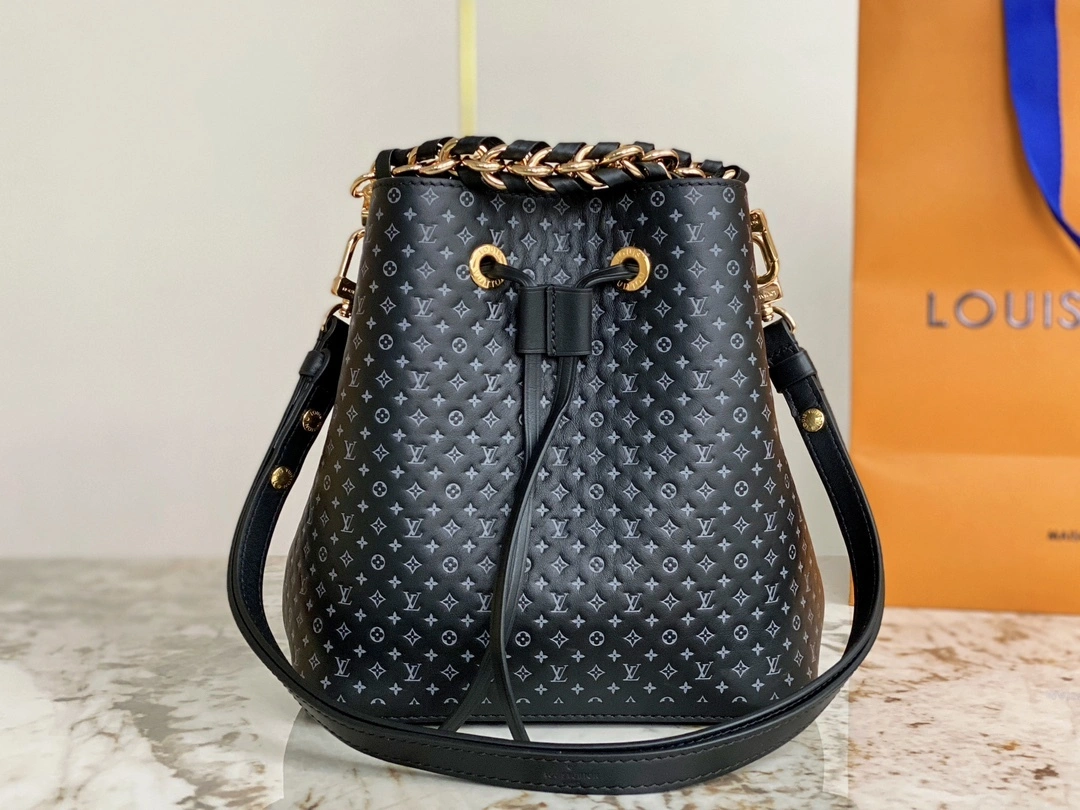 MOMO- high quality version M22598 NeoNoé BB cowhide item：C-B000C2710C