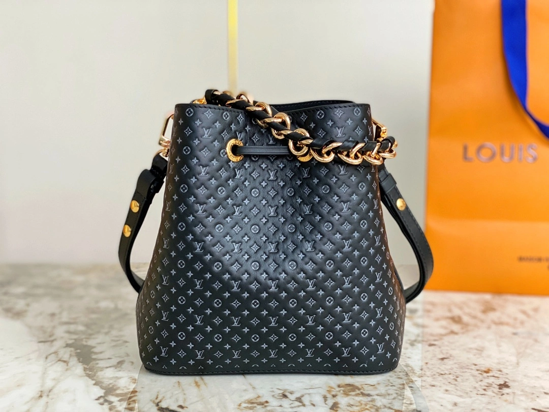 MOMO- high quality version M22598 NeoNoé BB cowhide item：C-B000C2710C