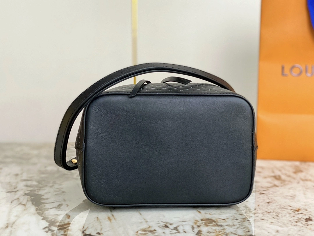 MOMO- high quality version M22598 NeoNoé BB cowhide item：C-B000C2710C