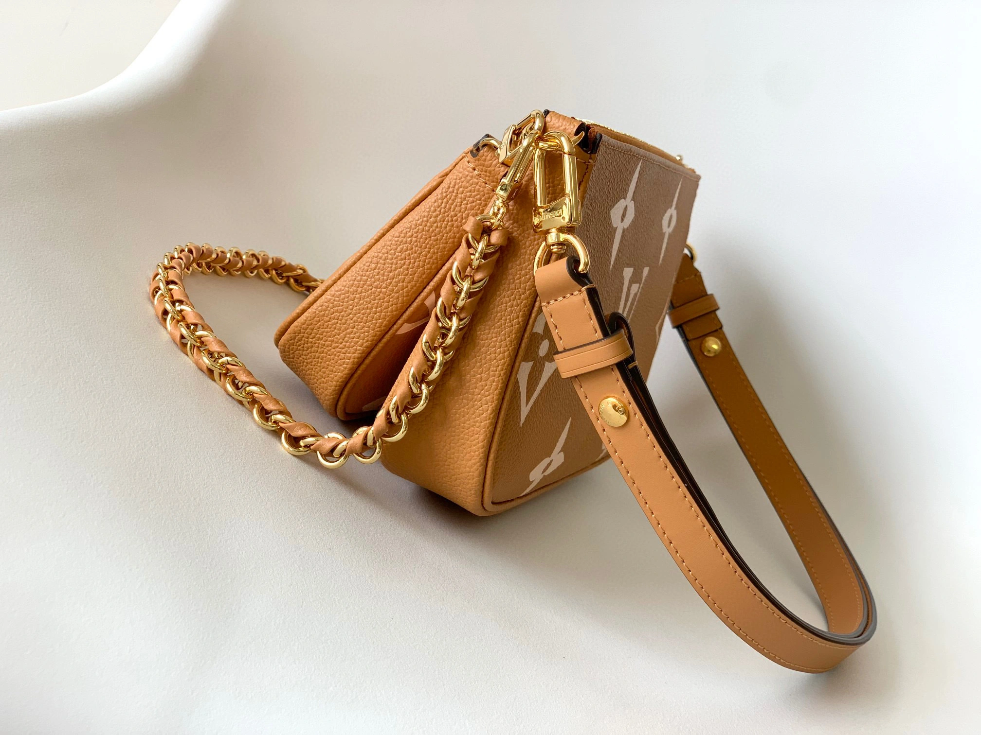 MOMO- high quality version M45983 item：B-B000K0504C