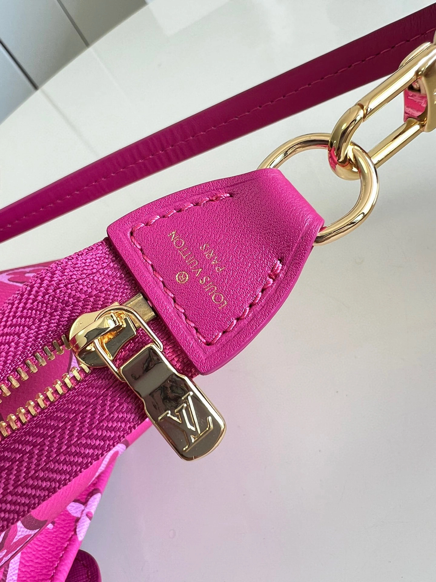 MOMO- high quality version M46161 BUCI item：B-B598K1017C