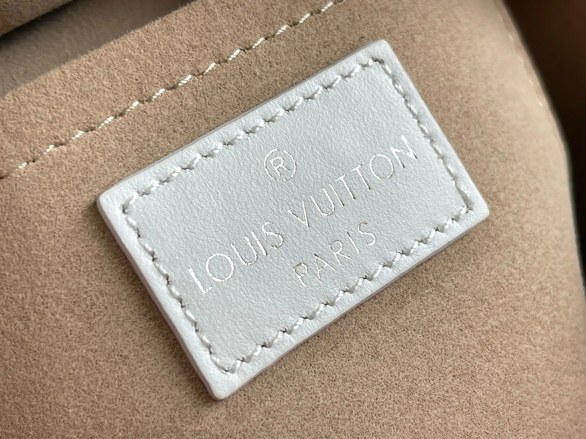MOMO- high quality version M46212 SQUARE calfskin item：B-B000K1823C