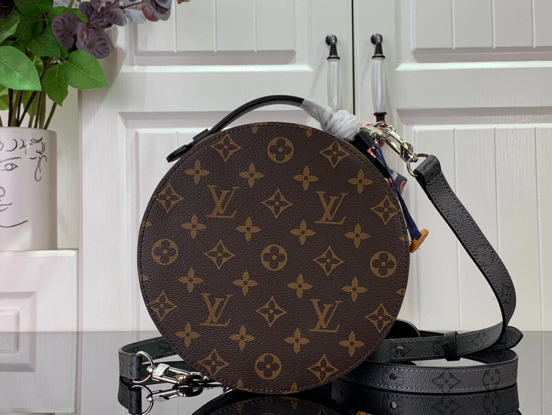MOMO- high quality version M46273 item：B-B063J1712C