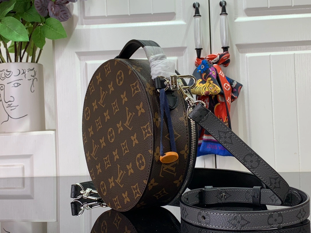 MOMO- high quality version M46273 item：B-B063J1712C