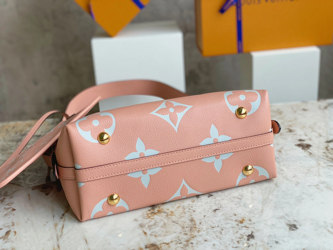 MOMO- high quality version M46298 CarryAll item：B-B063K1413C