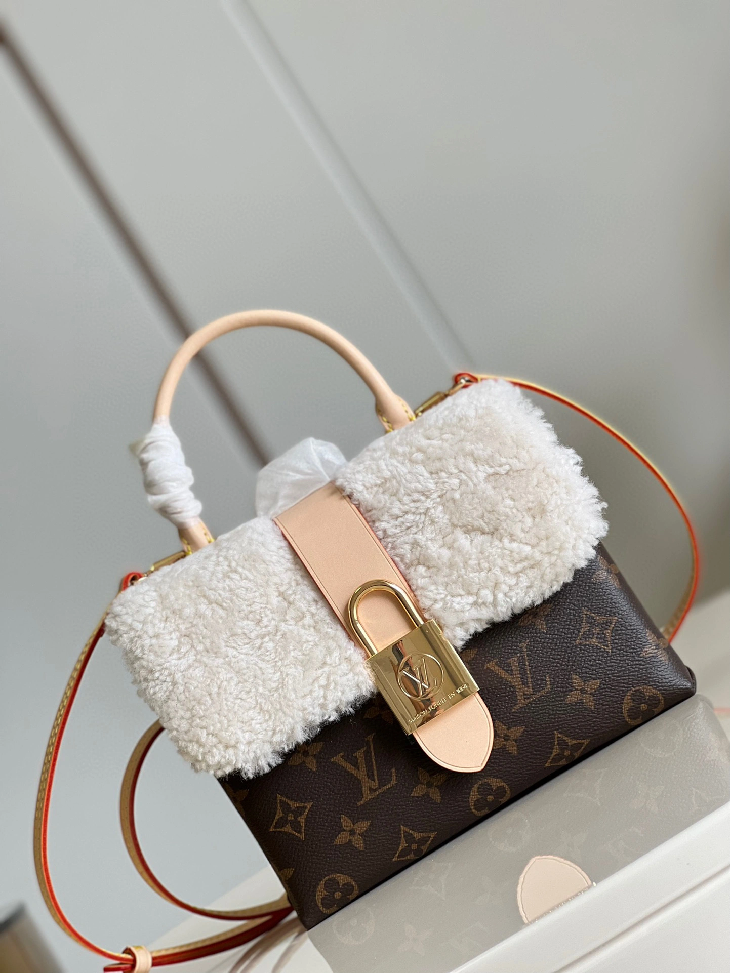 MOMO- high quality version M46318 2022 Locky BB item：B-B063J1710C