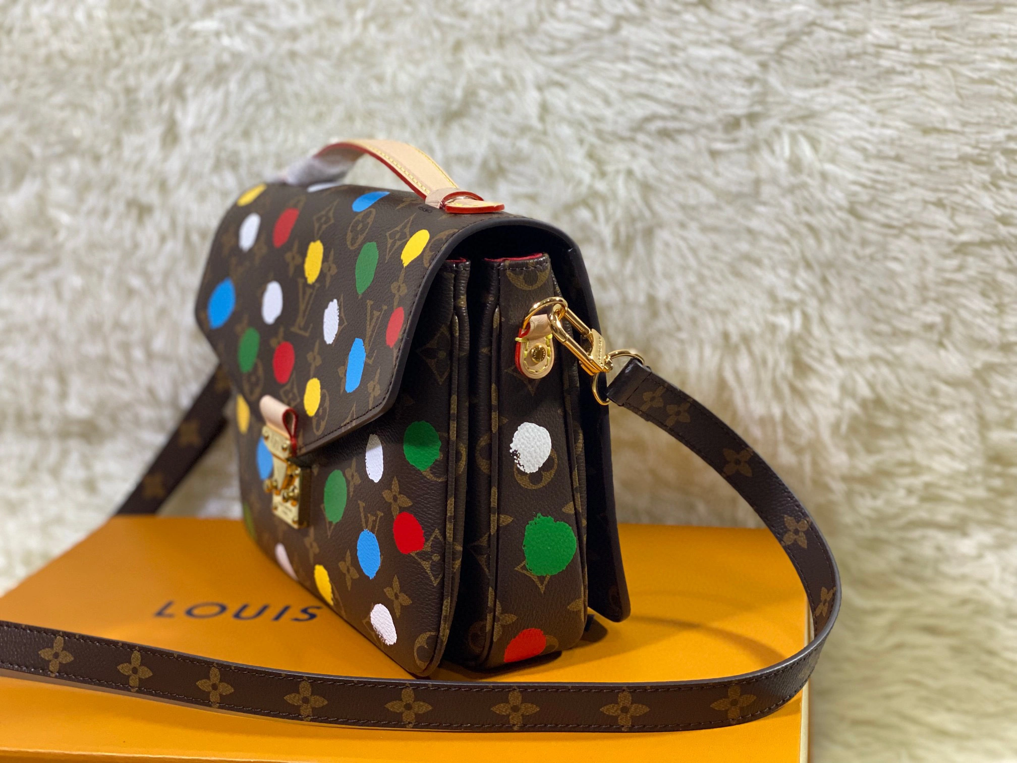 MOMO- high quality version M46384 Pochette Métis item：C-B564B0203C