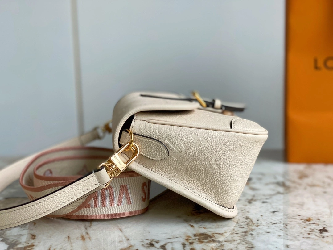 MOMO- high quality version M46388 Diane item：C-B000C2703C