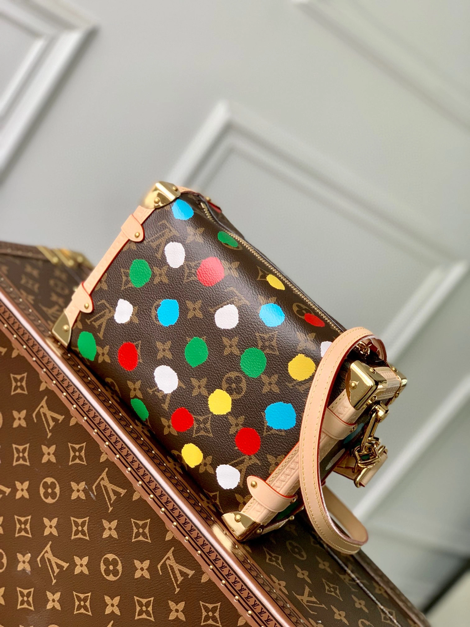 MOMO- high quality version M46396 Side Trunk item：C-B000A3121C