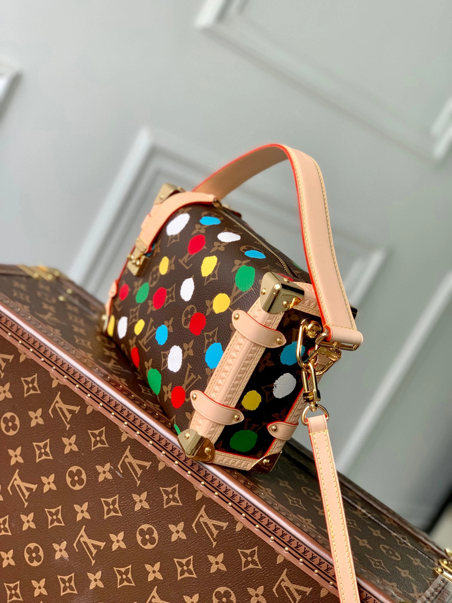 MOMO- high quality version M46396 Side Trunk item：C-B000A3121C