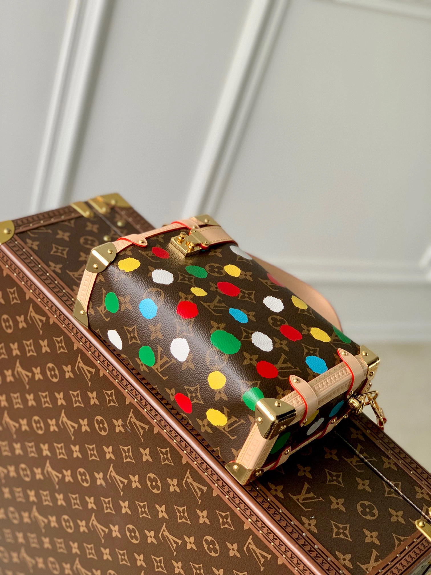 MOMO- high quality version M46396 Side Trunk item：C-B000A3121C