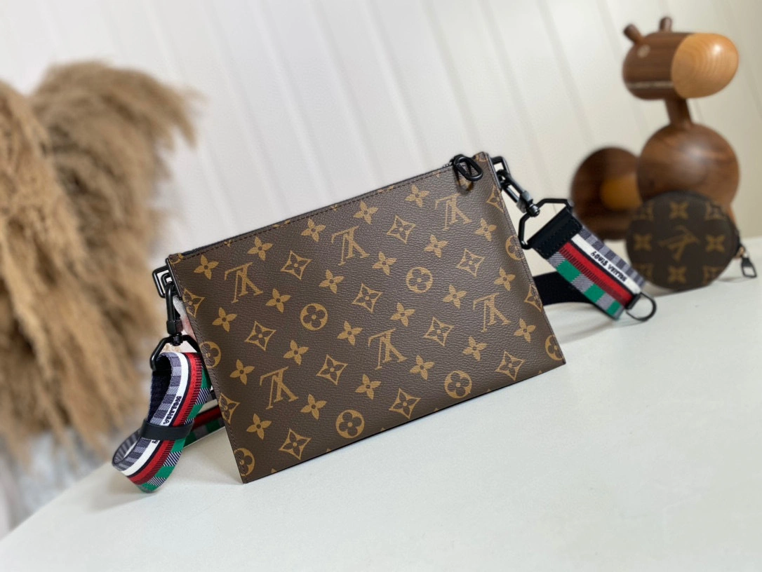 MOMO- high quality version M59681 In The Loop item：B-B000K0507C
