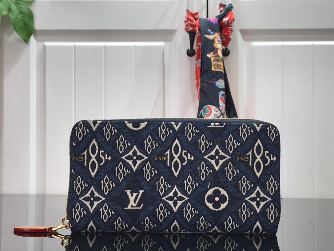 MOMO- high quality version M80212 SINCE 1854 ZIPPY WALLETZippy item：B-B174G3014C