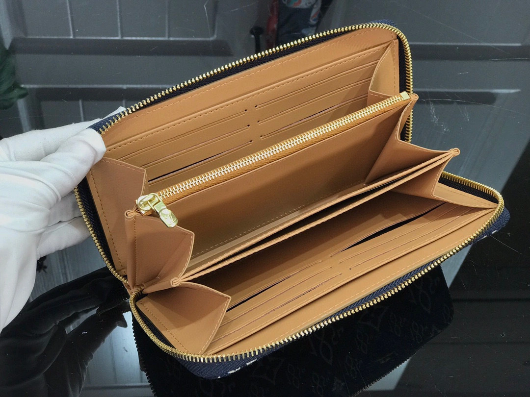 MOMO- high quality version M80212 SINCE 1854 ZIPPY WALLETZippy item：B-B174G3014C