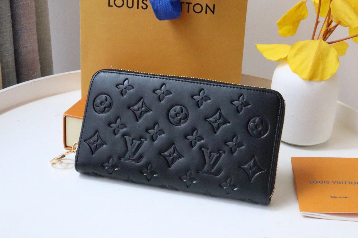 MOMO- high quality version M81510 item：B-B564K0523C