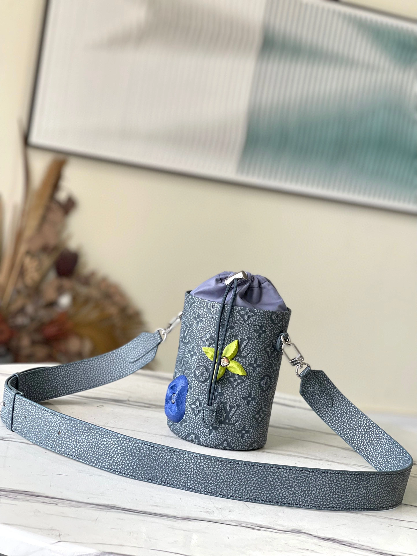 MOMO- high quality version M81572 Chalk Pouch item：B-B000H2823C