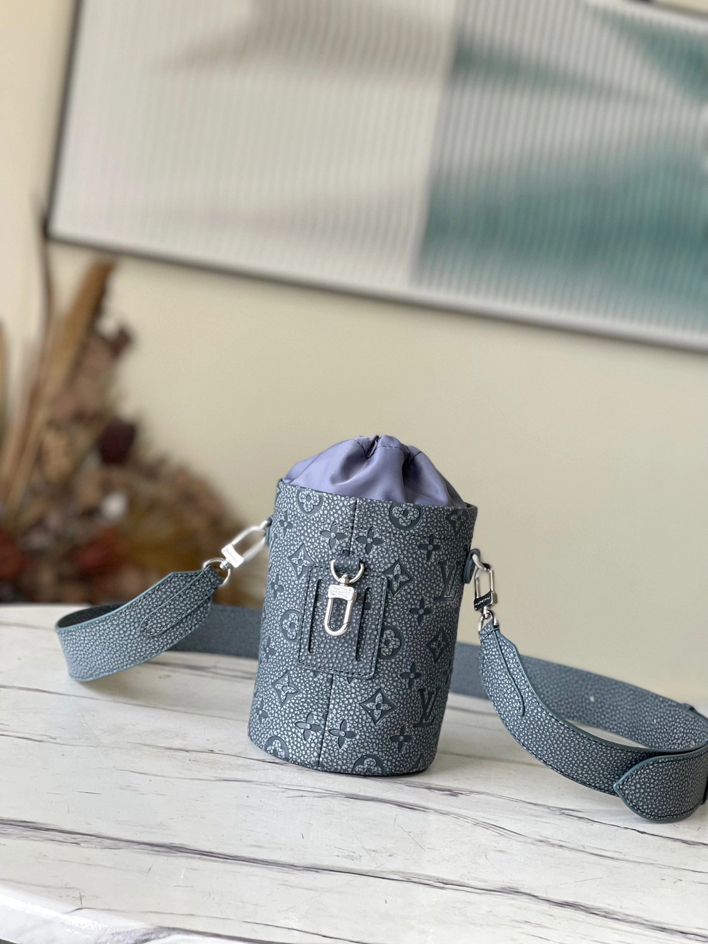 MOMO- high quality version M81572 Chalk Pouch item：B-B000H2823C
