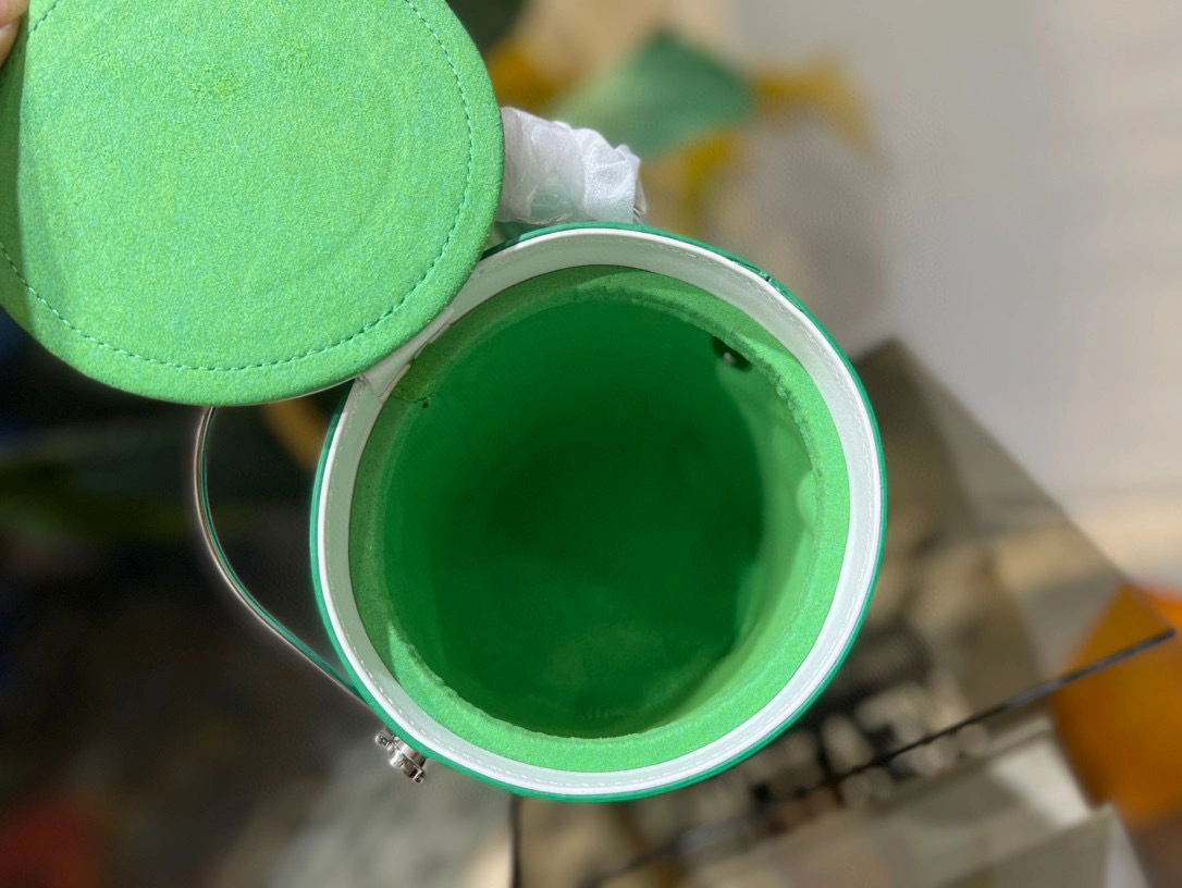 MOMO- high quality version M81592 PAINT CAN item：B-B177G3004C