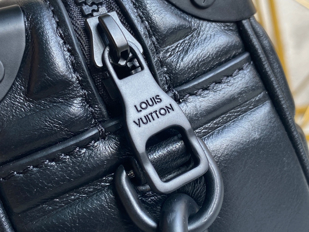 MOMO- high quality version M81611 MINI SOFT TRUNK cowhide item：B-B598K0909C